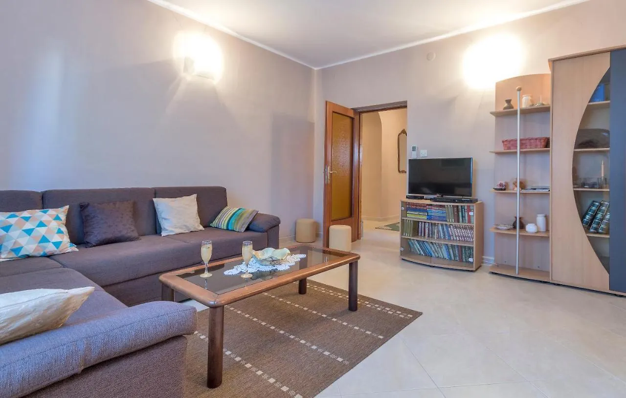 Apartments Istra Croatia Valbandon
